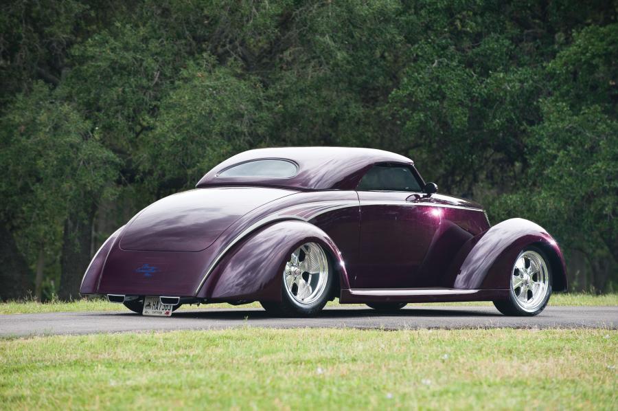 Ford Custom Roadster 1937 года  (фото 7 из 21)